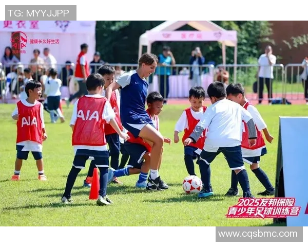 体系球星足球发展与现代竞技格局下团队协作和个人能力融合探索