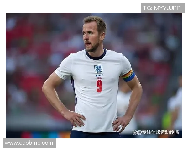 全球足球排行榜：顶级球星风采全景展示与精彩瞬间回顾