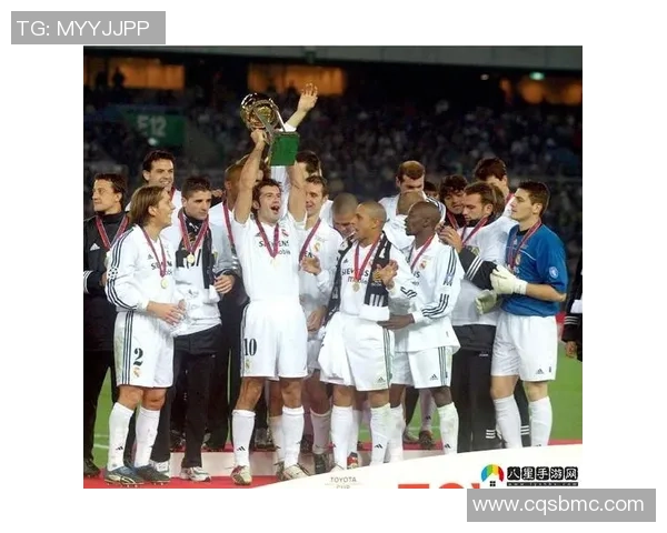 当年足球巨星传奇回顾:那些年的绿茵场风采与辉煌瞬间